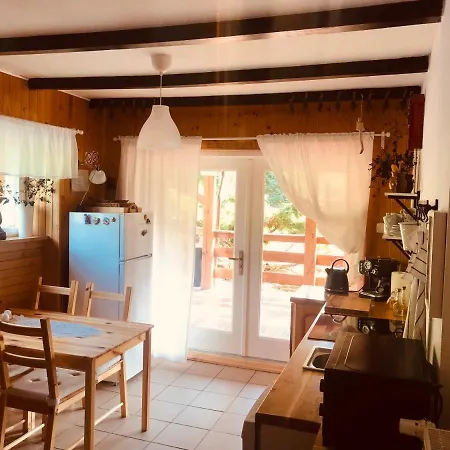 Sniadanie Na Polanie Apartment *